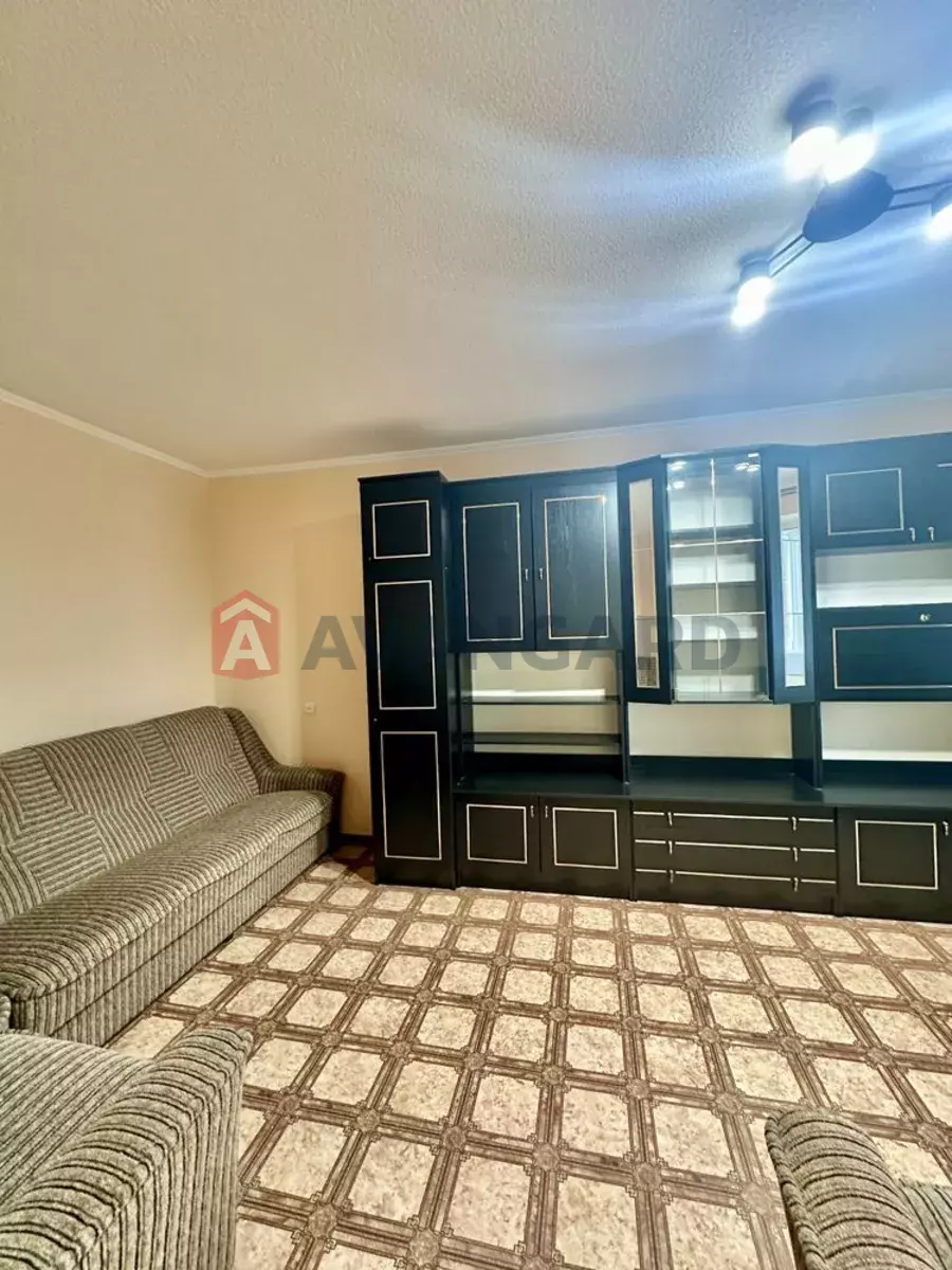 2 ��. ��������, 47/-/8 ��. �., 7/9 ������ ���� 12