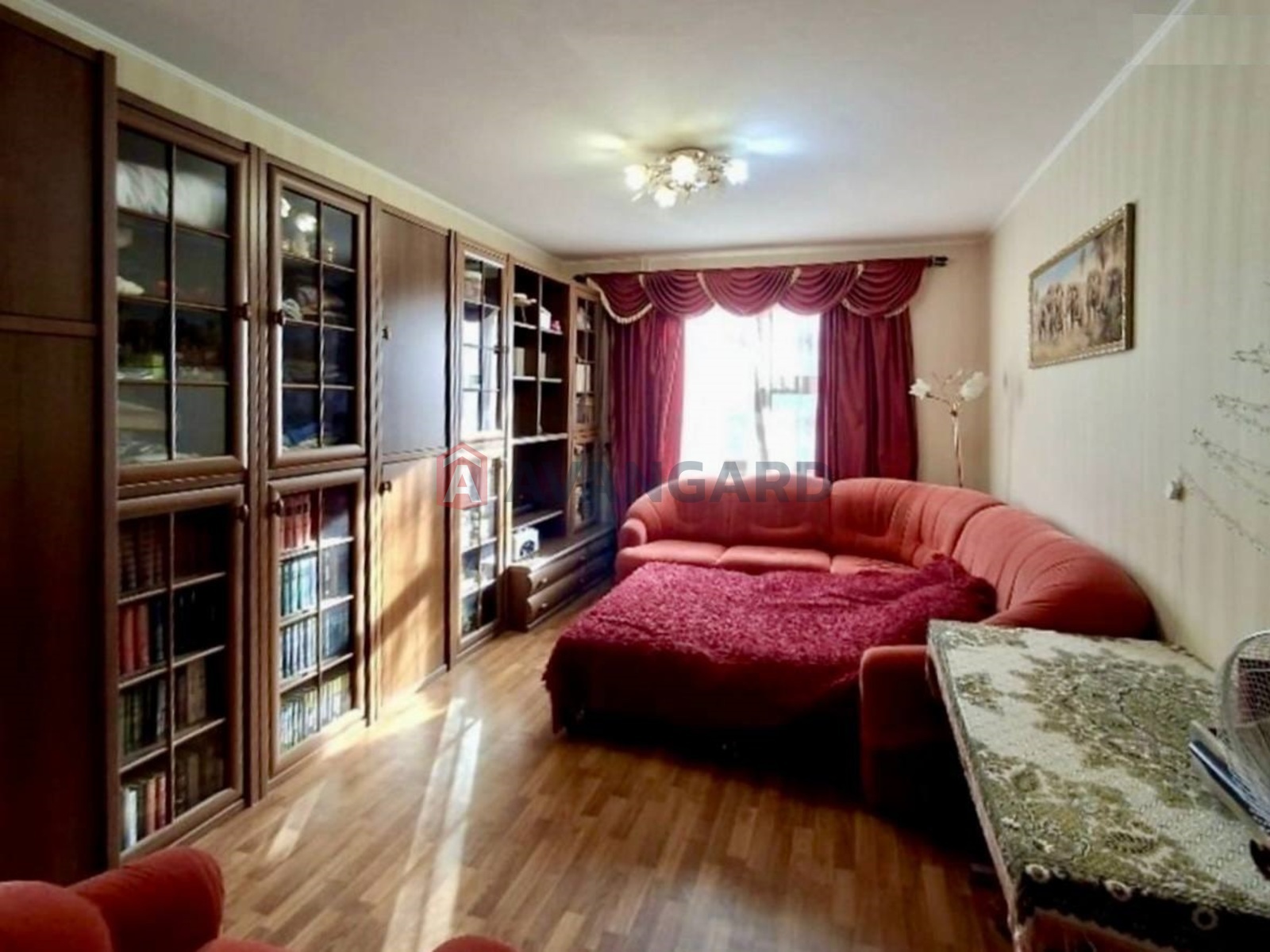 3 . , 80/-/9 . ., 5/9   3