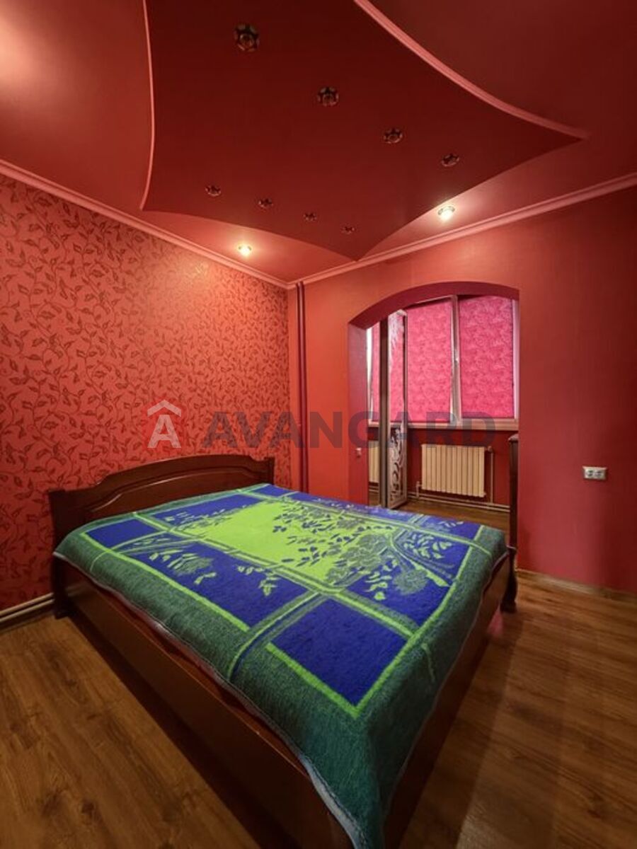 3 ��. ��������, 64/-/10 ��. �., 5/9 ������ ���� 10