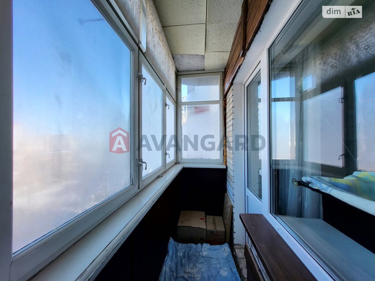 3 ��. ��������, 64/39/10 ��. �., 7/9 ������ ���� 24