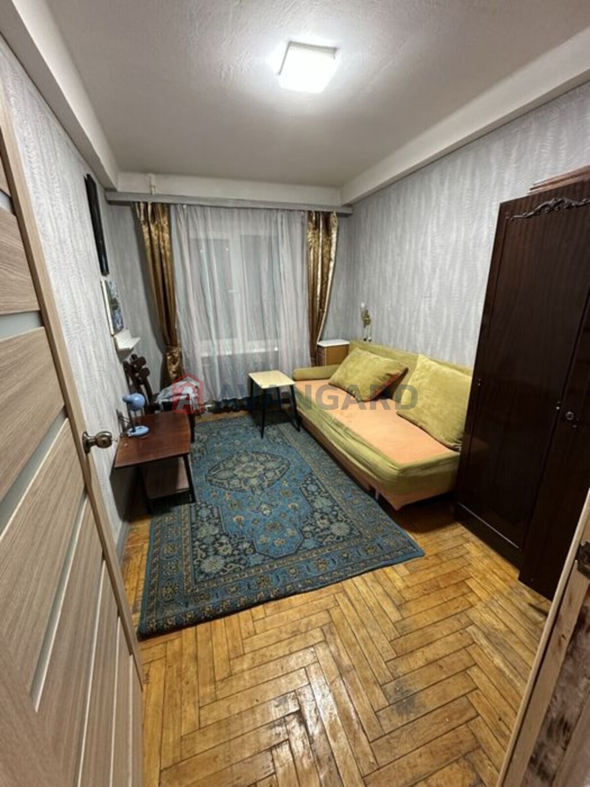 3 ��. ��������, 54/-/6 ��. �., 4/5 ������ ���� 5