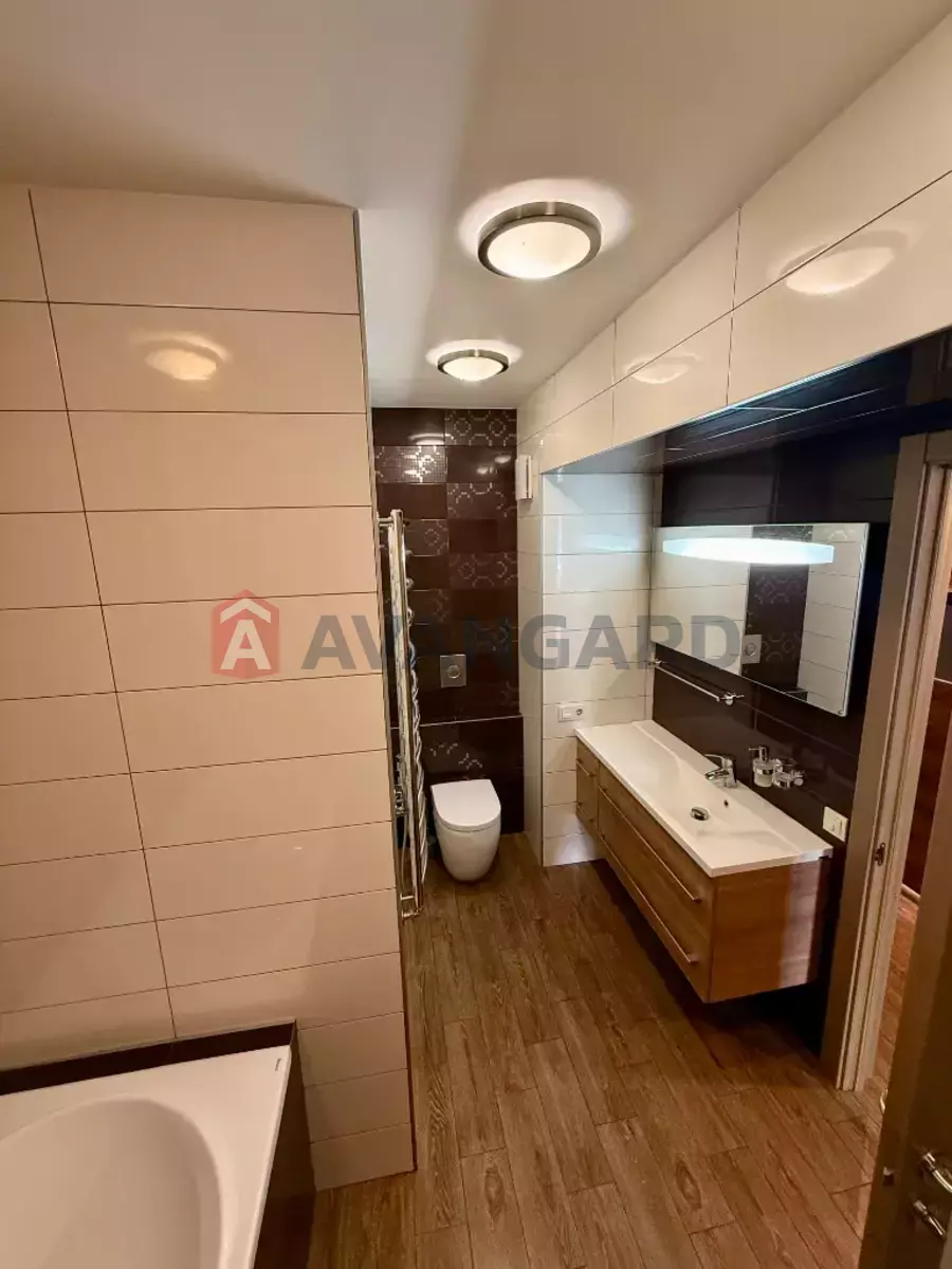 3 ��. ��������, 107/-/- ��. �., 7/16 ������ ���� 11