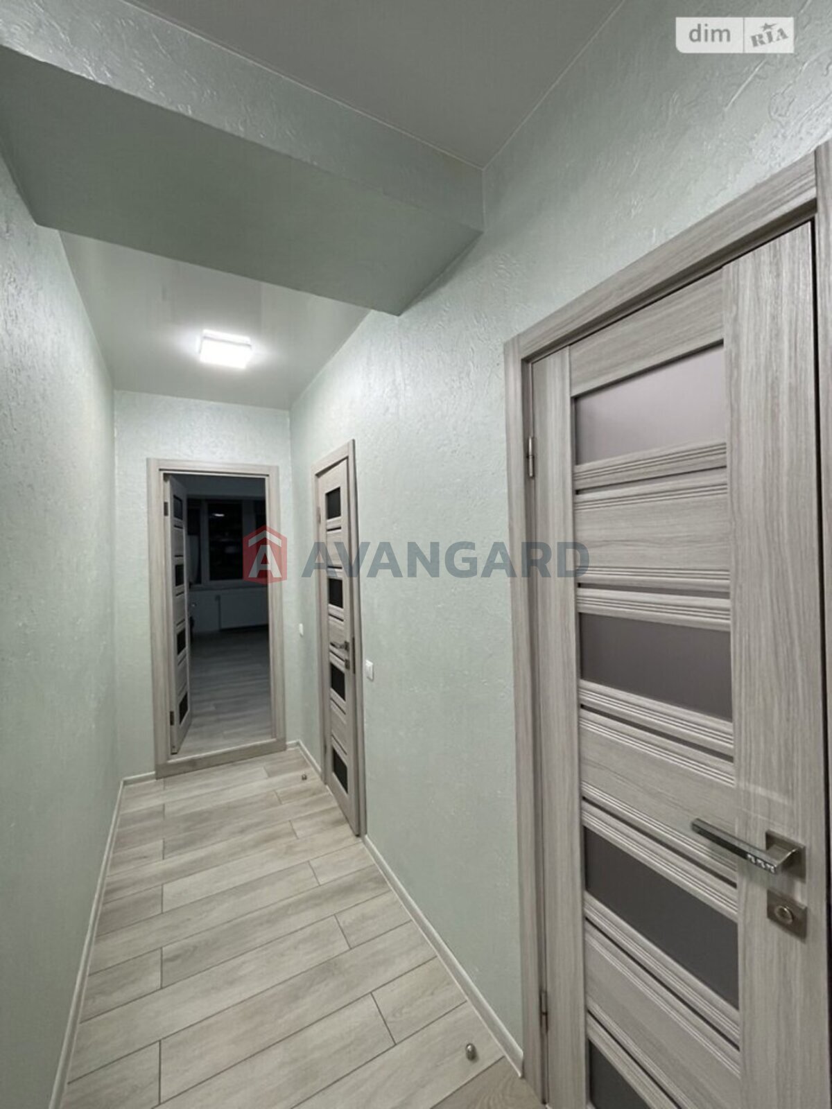 2 кім. квартира, 71/38/11 кв. м., 4/10 поверх фото 11 2 кім. квартира, 71/38/11 кв. м., 4/10 поверх фото 11