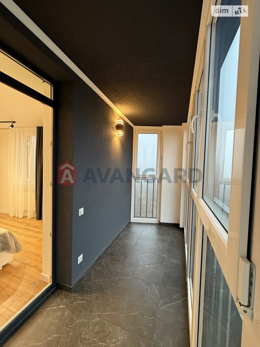 2 ��. ��������, 70/34/14 ��. �., 3/10 ������ ���� 11