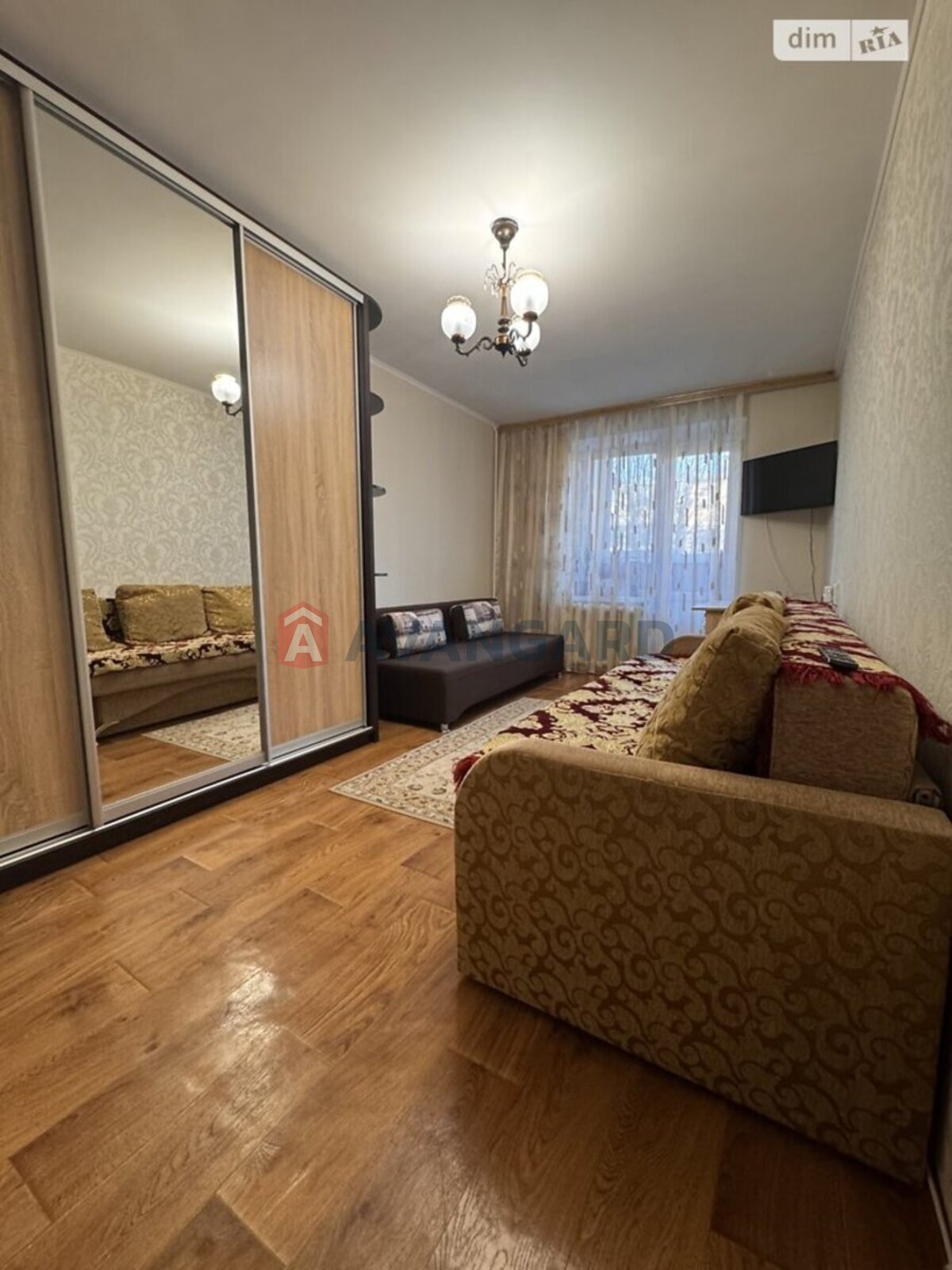 1 ��. ��������, 30/14/6 ��. �., 3/5 ������ ���� 2