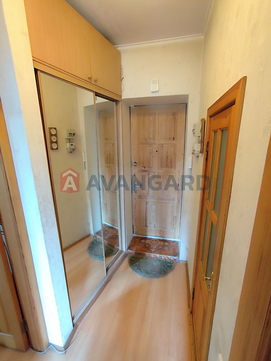 1 . , 41/-/7 . ., 3/5   6