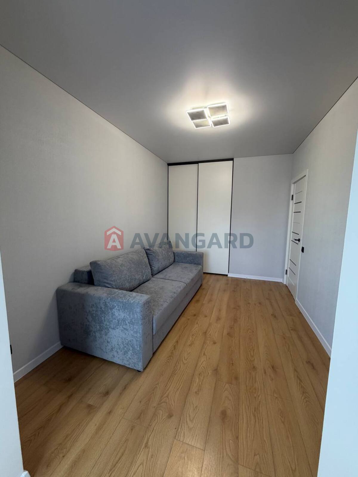 2 ��. ��������, 55/30/12 ��. �., 8/12 ������ ���� 4