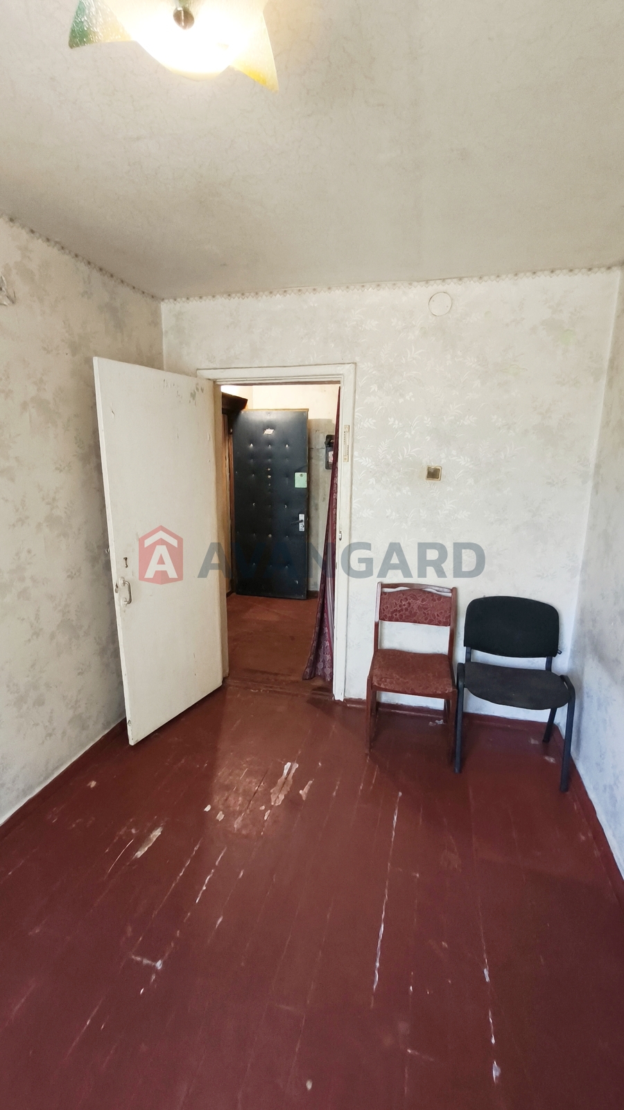 3 ��. ��������, 49,2/34,9/6 ��. �., 1/5 ������ ���� 8