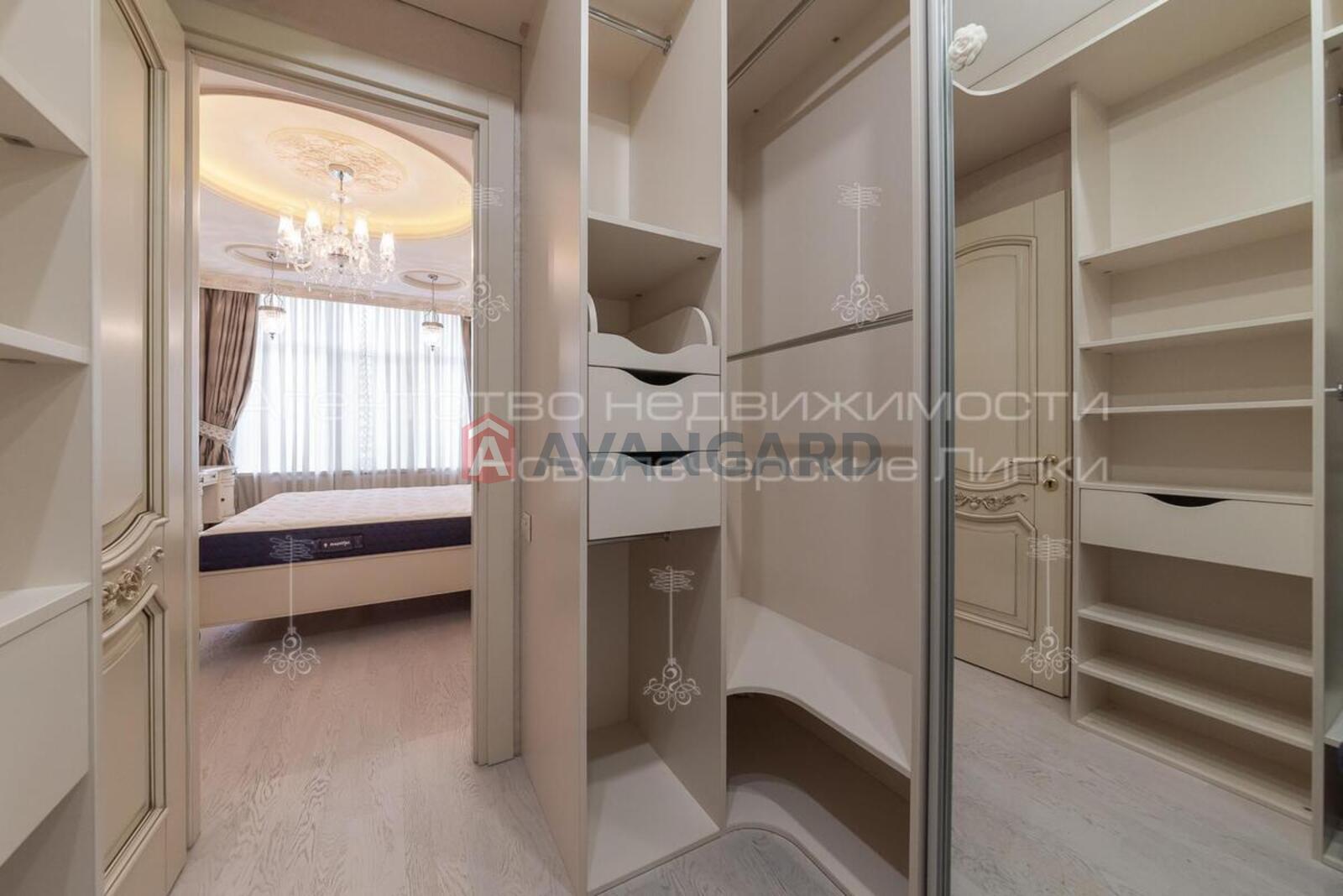 3 ��. ��������, 114/63/20 ��. �., 7/22 ������ ���� 12