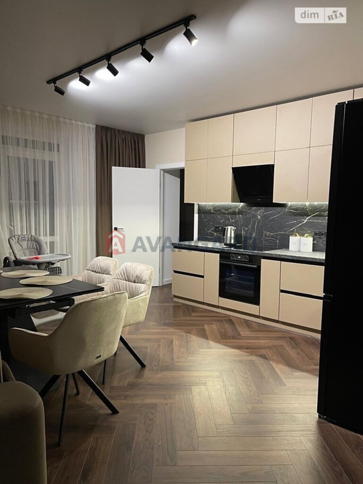 3 ��. ��������, 78/-/43 ��. �., 3/8 ������ ���� 1