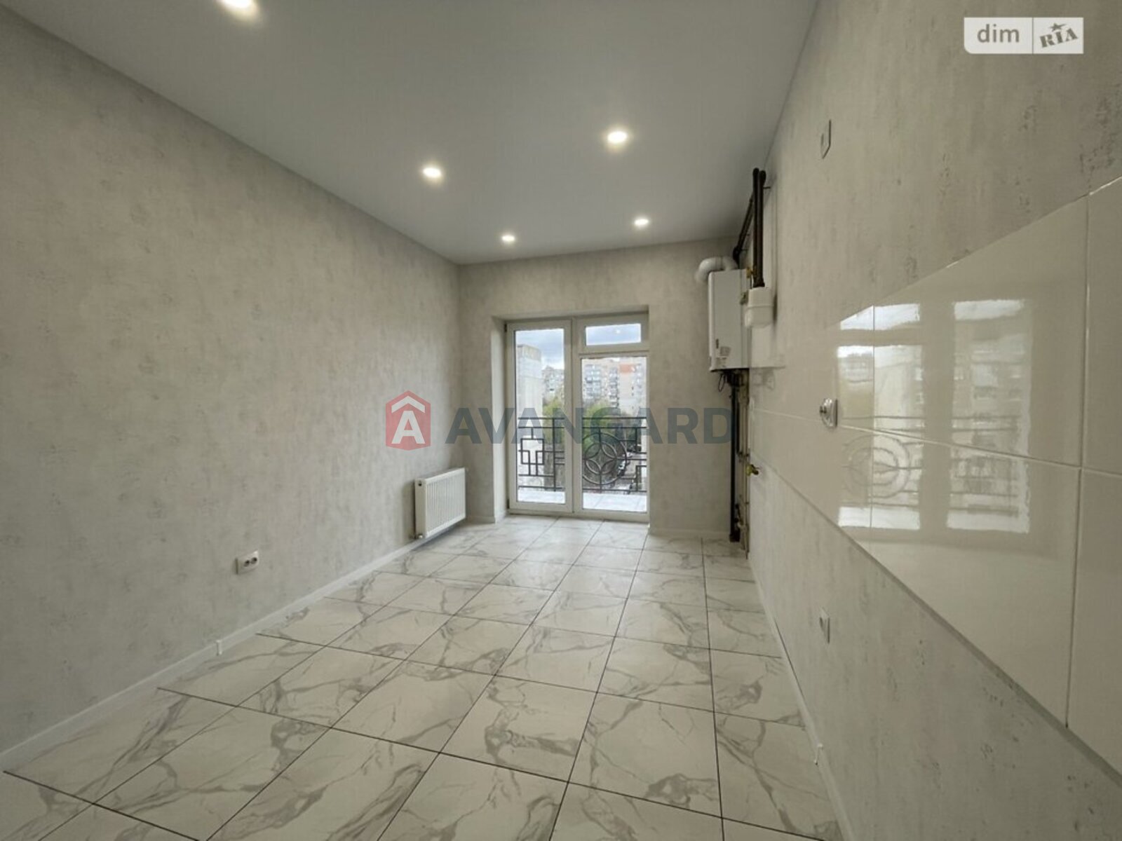 1 ��. ��������, 42/20/13 ��. �., 9/9 ������ ���� 11