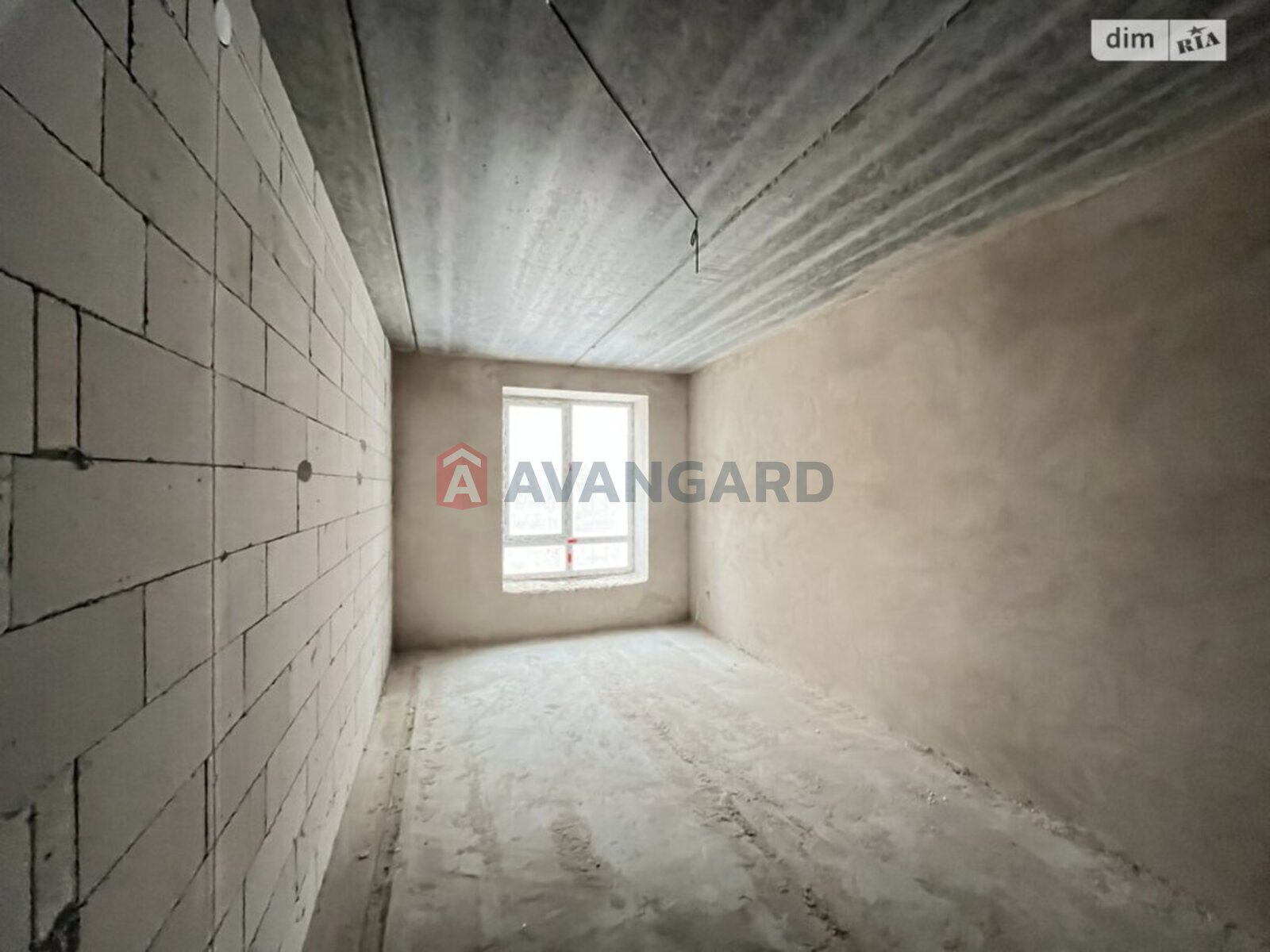 2 ��. ��������, 76/37/15 ��. �., 6/10 ������ ���� 1