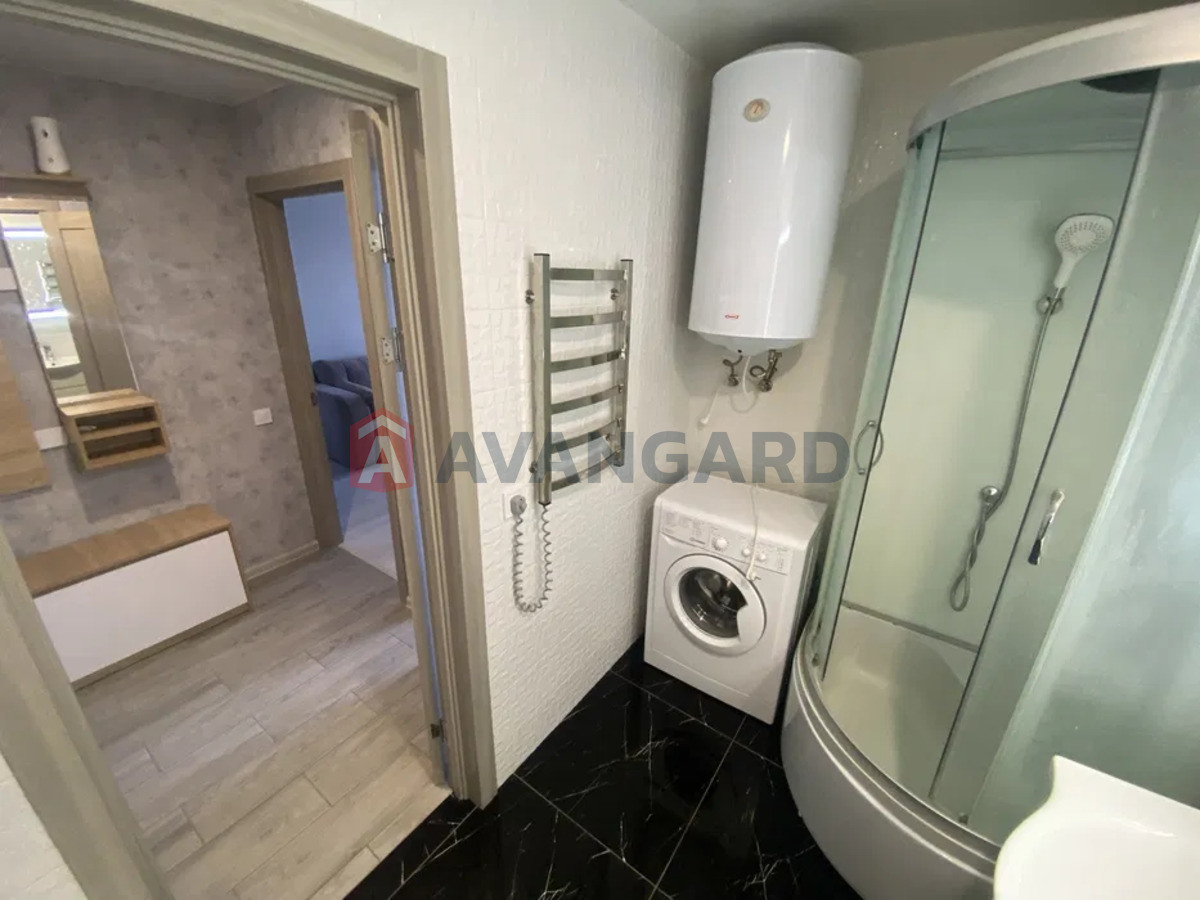 1 ��. ��������, 38/-/14 ��. �., 11/11 ������ ���� 11