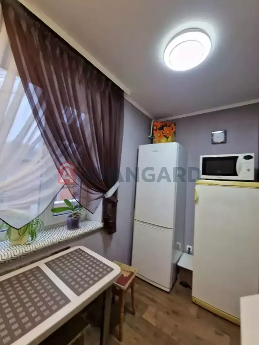 2 . , 47/-/7 . ., 2/2   7