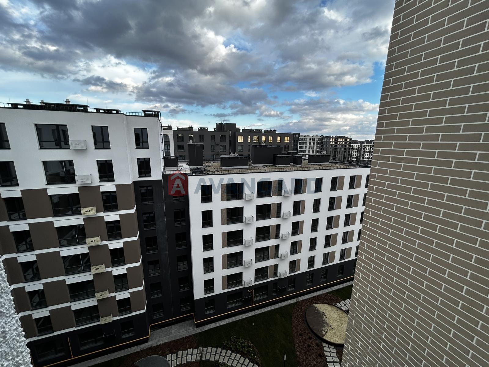 2 ��. ��������, 71/32/26 ��. �., 5/9 ������ ���� 5