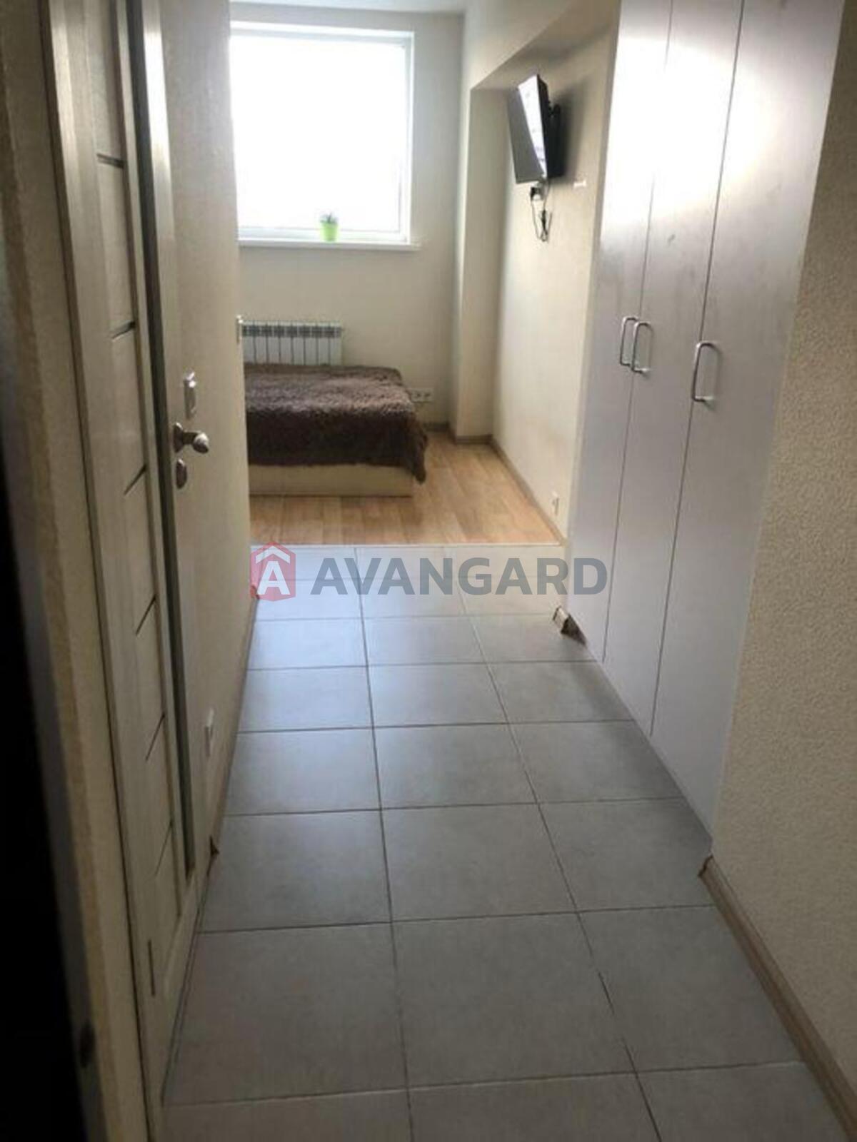 1 ��. ��������, 17/-/9 ��. �., 5/10 ������ ���� 4