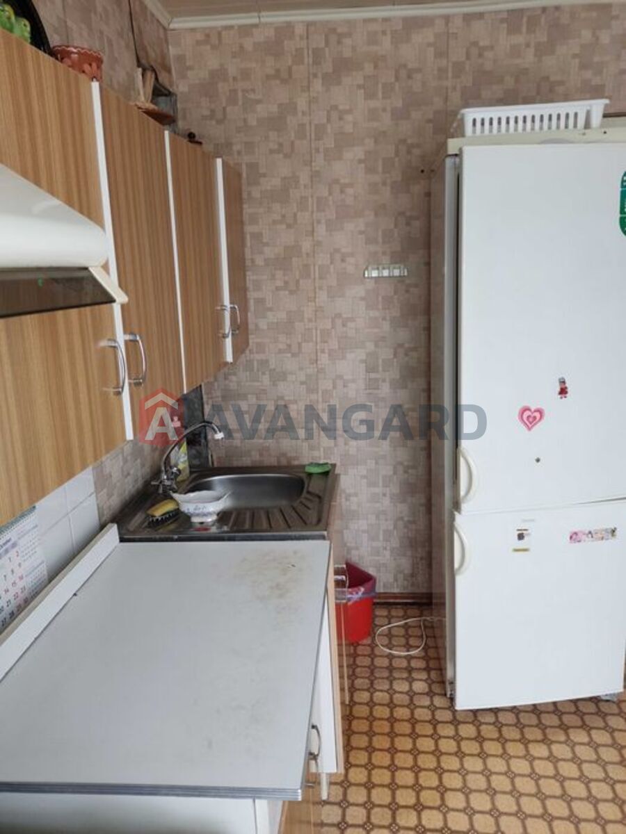 3 . , 67/-/7 . ., 5/10   16