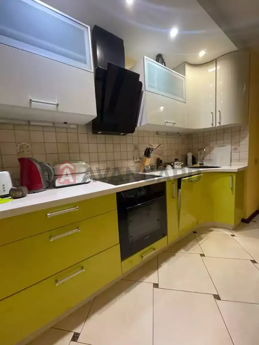 3 ����. ��������, 70/41/8 ��. �., 11/16 ���� ���� 2