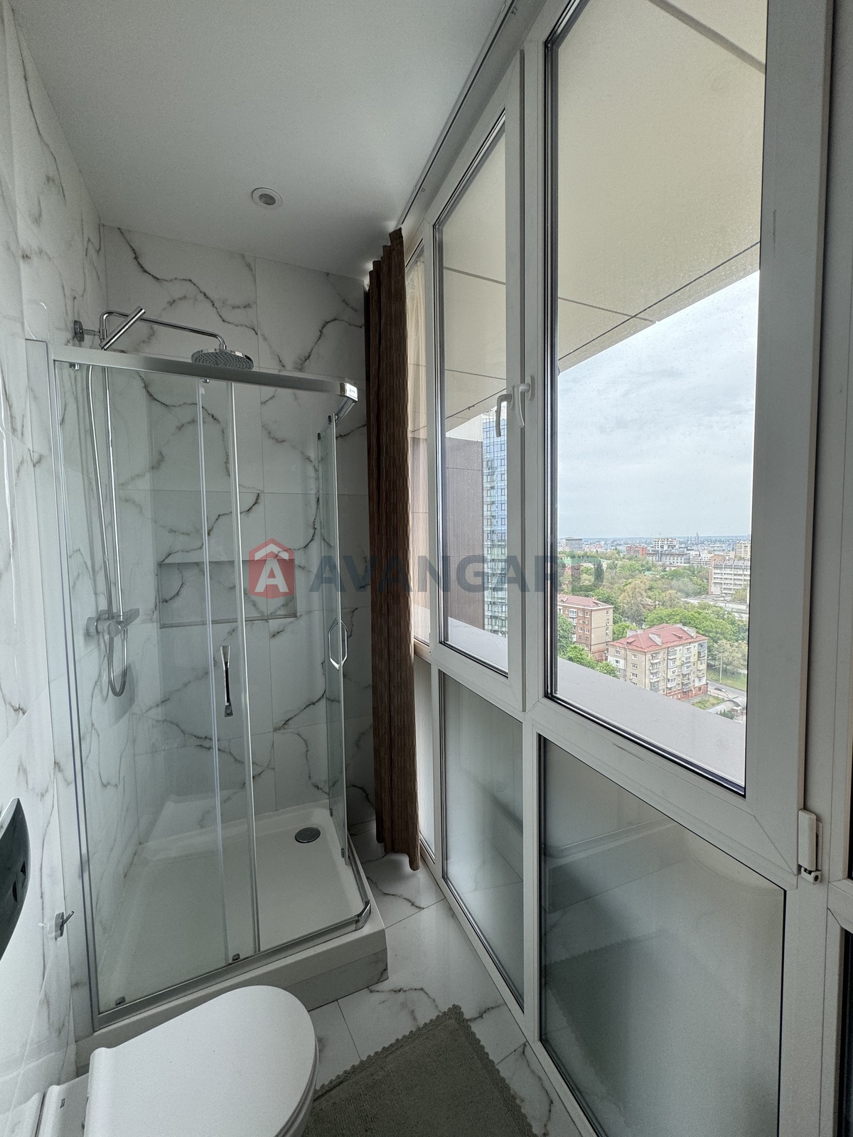 4 ��. ��������, 114/100/25 ��. �., 15/17 ������ ���� 4