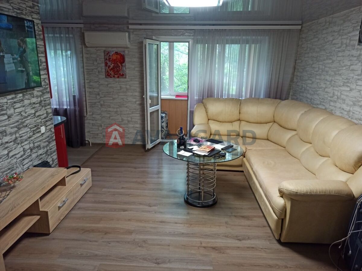 2 ��. ��������, 43/-/25 ��. �., 3/5 ������ ���� 3