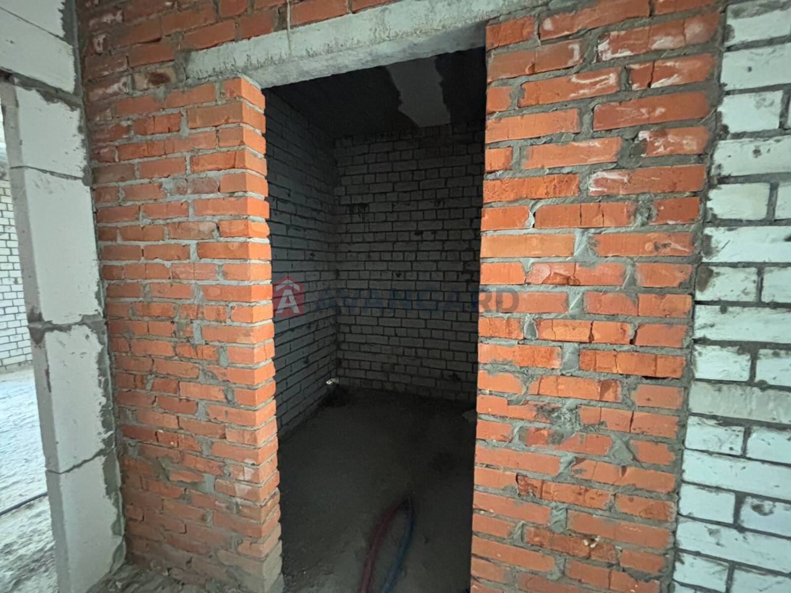 2 ��. ��������, 76/-/20 ��. �., 13/15 ������ ���� 11