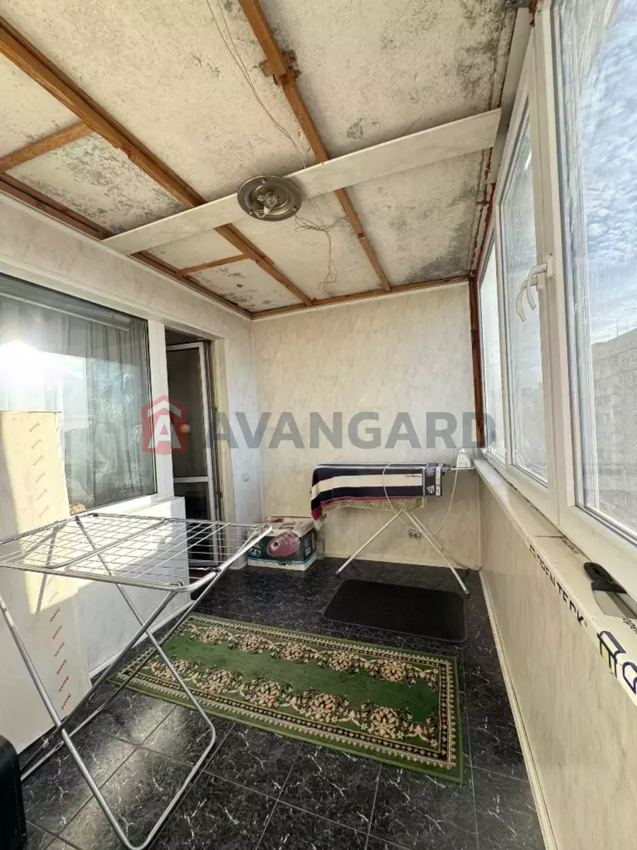 3 ��. ��������, 67/-/9 ��. �., 10/12 ������ ���� 8