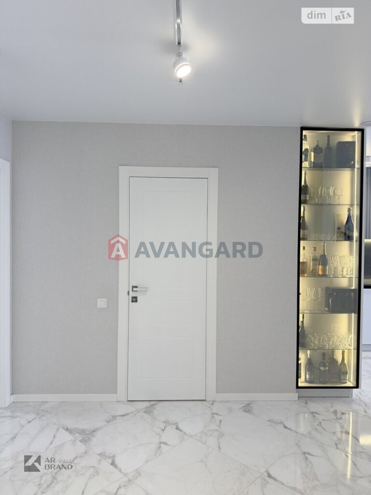 2 ��. ��������, 73/43/12 ��. �., 15/16 ������ ���� 23