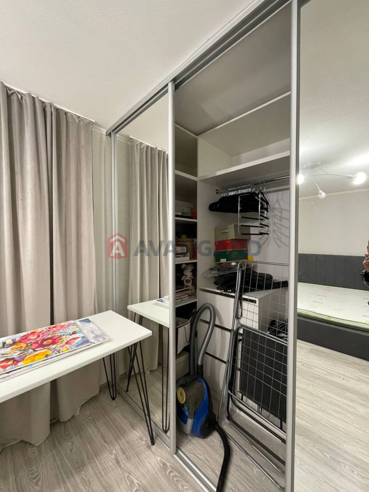 2 ��. ��������, 44/30/6 ��. �., 3/5 ������ ���� 7