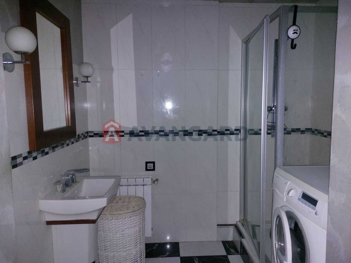 4 ��. ��������, 158/-/14 ��. �., 16/18 ������ ���� 11