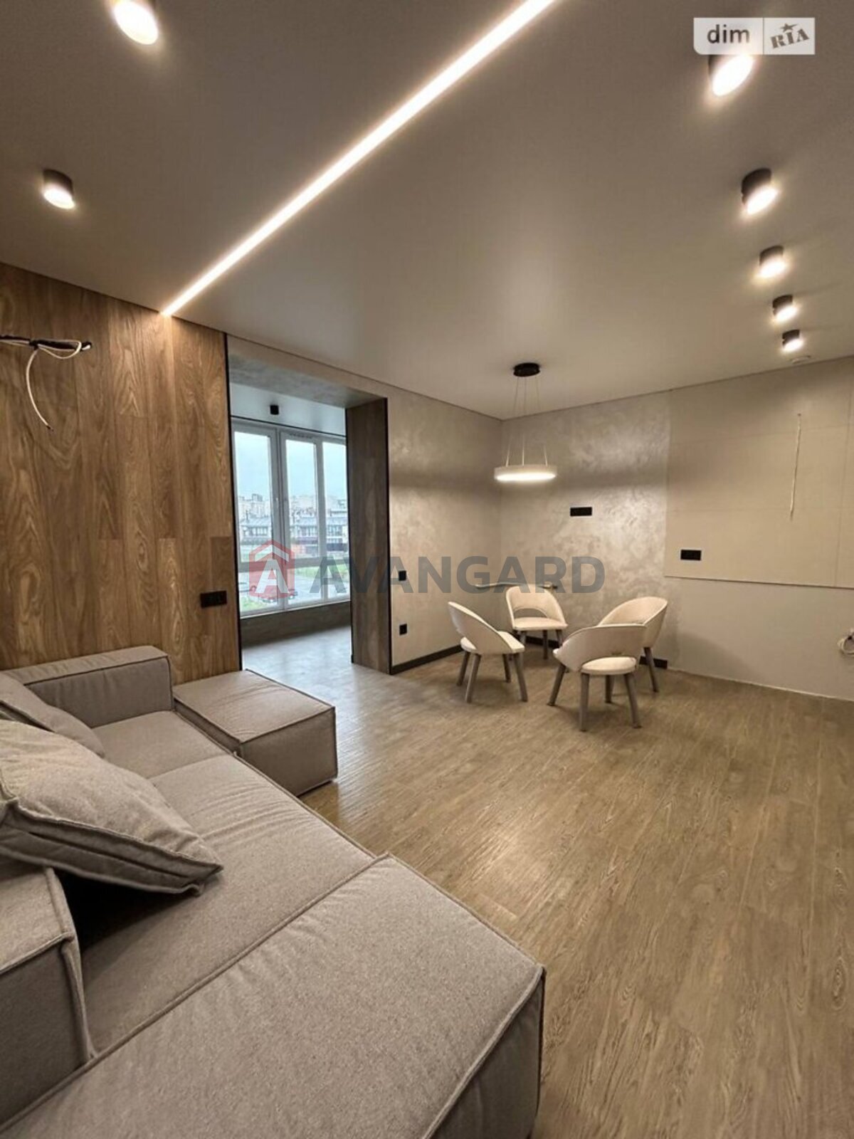 2 ��. ��������, 61/31/20 ��. �., 4/10 ������ ���� 4