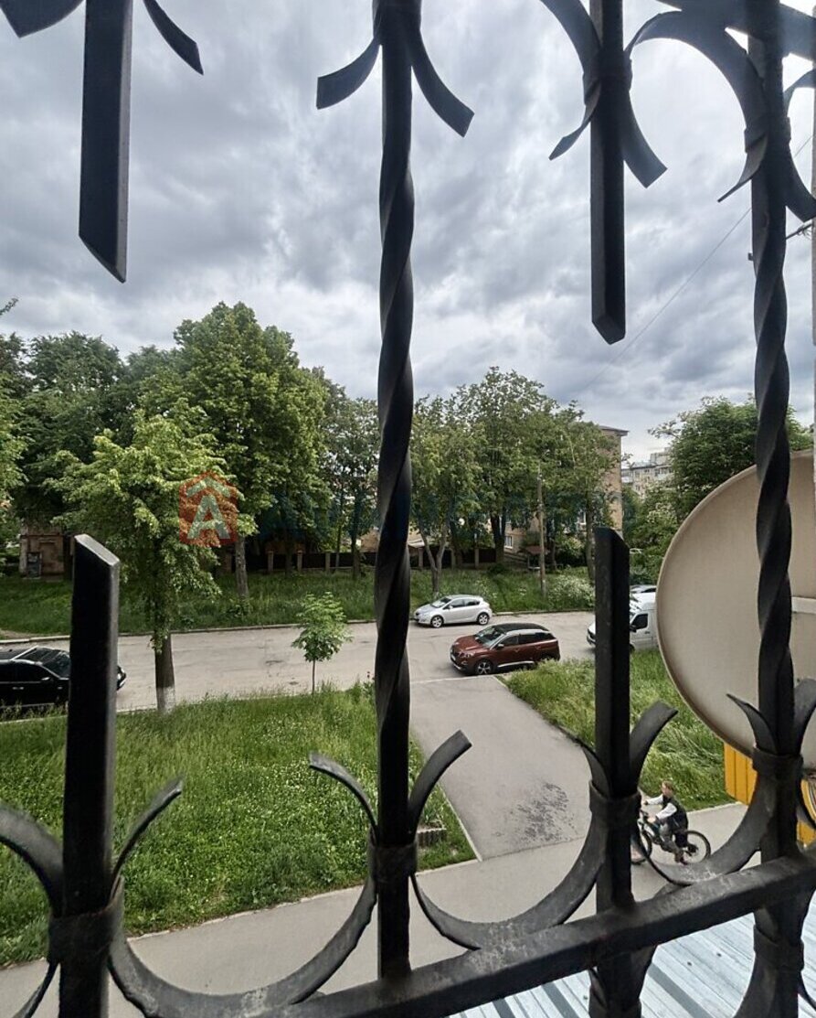 2 ��. ��������, 58.8/30/15 ��. �., 2/5 ������ ���� 13