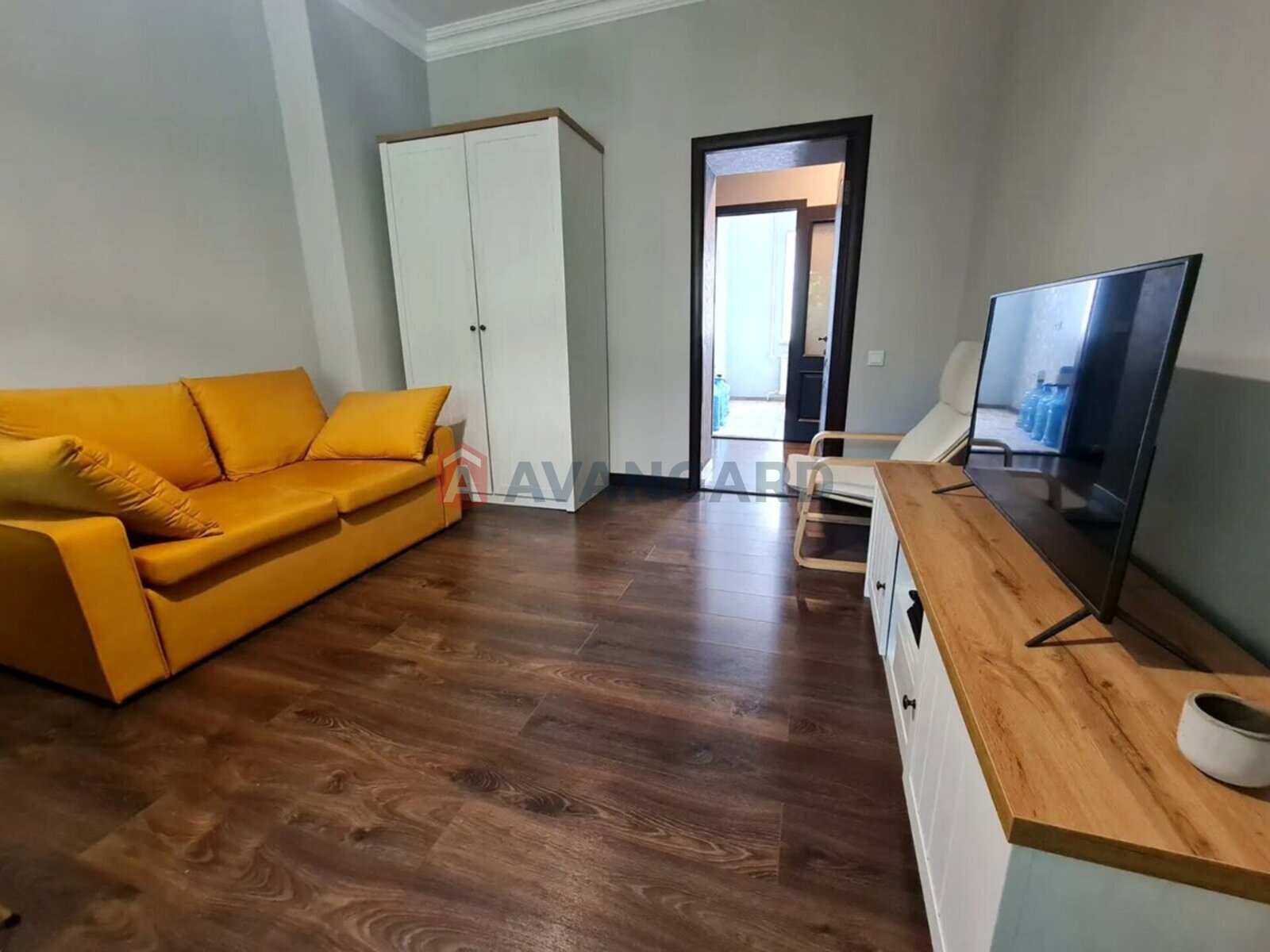 3 ��. ��������, 60/41/5 ��. �., 2/4 ������ ���� 5