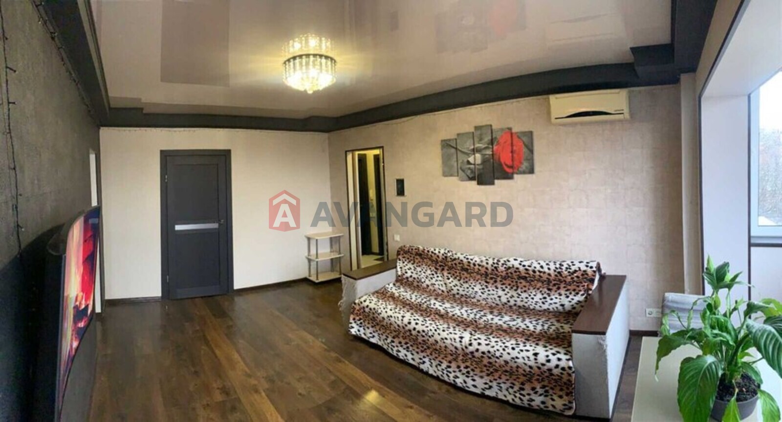 4 ��. ��������, 77/-/9 ��. �., 3/9 ������ ���� 4