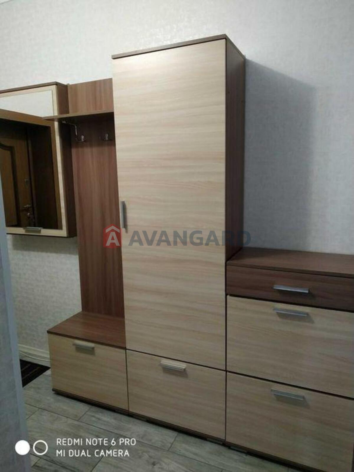 2 ����. ��������, 60/-/11 ��. �., 17/17 ���� ���� 13