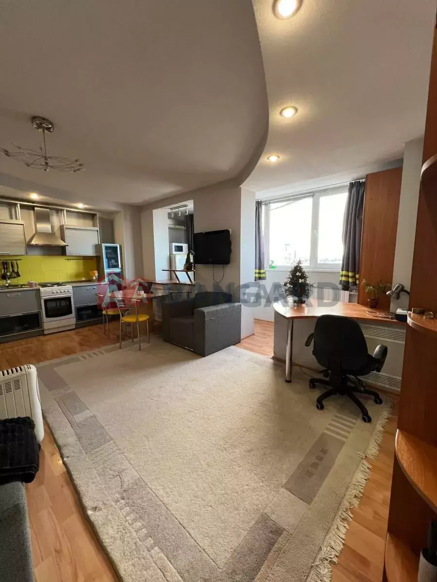 1 ��. ��������, 38/-/8 ��. �., 13/18 ������ ���� 12