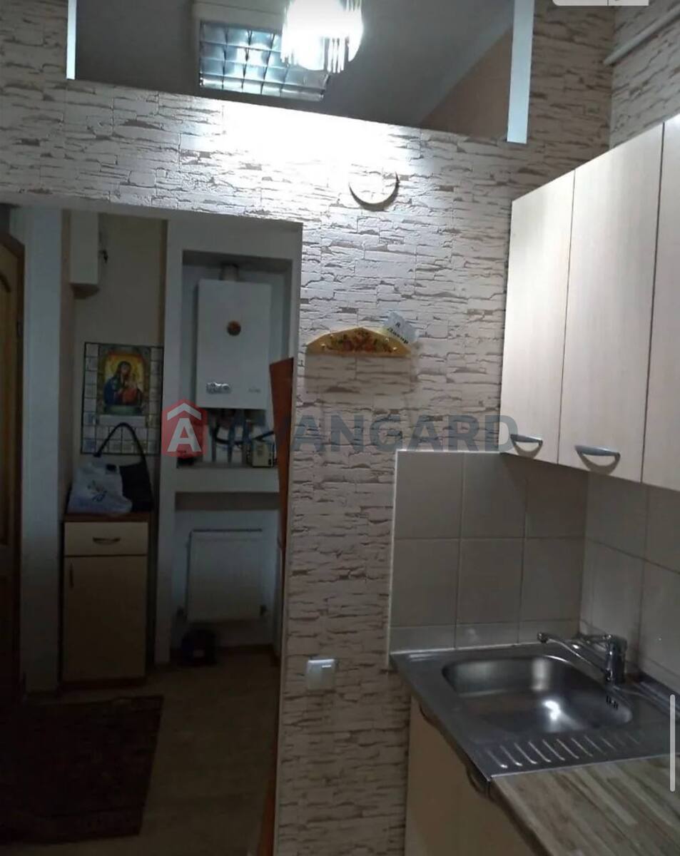 2 ��. ��������, 47/-/6 ��. �., 1/2 ������ ���� 13