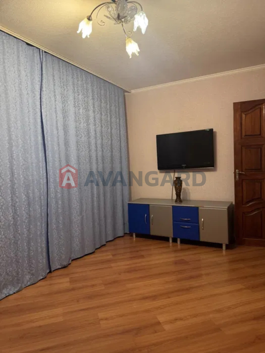 3 ��. ��������, 78/-/16 ��. �., 15/21 ������ ���� 8