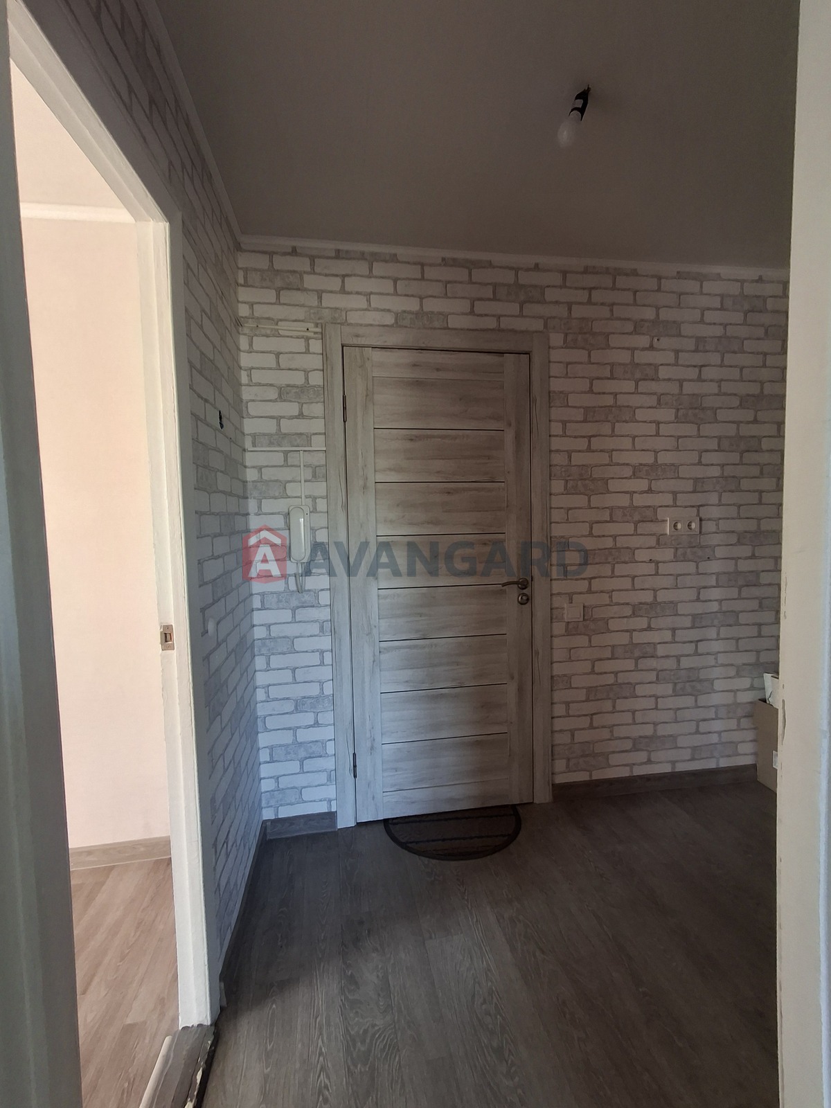 2 ����. ��������, 49/-/5.9 ��. �., 2/9 ���� ���� 18