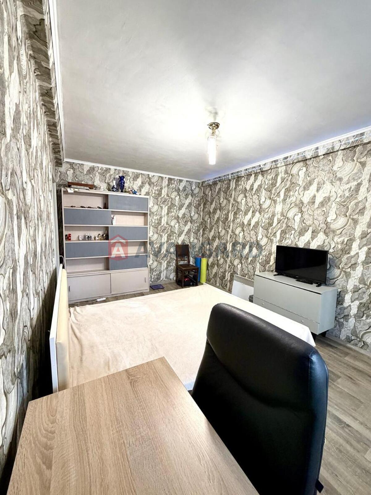 3 ��. ��������, 60/44/7 ��. �., 3/5 ������ ���� 2