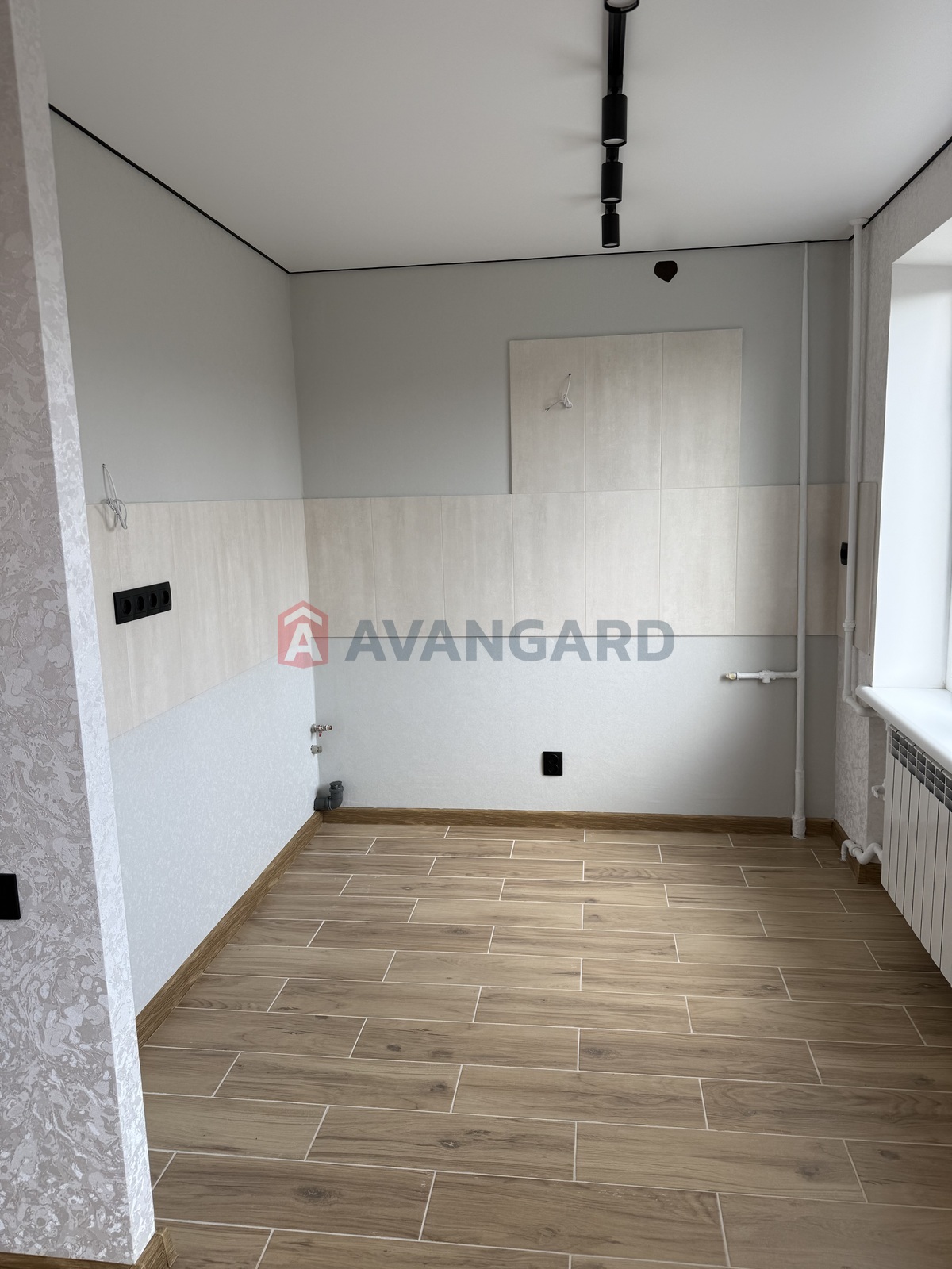 2 ��. ��������, 48/30/8 ��. �., 3/9 ������ ���� 7