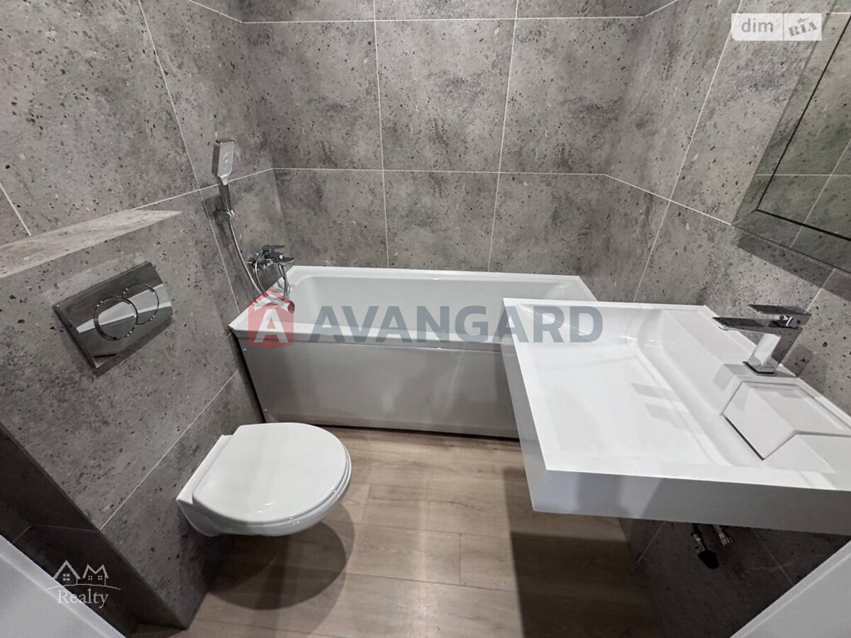 1 ��. ��������, 35/15/10 ��. �., 2/3 ������ ���� 16