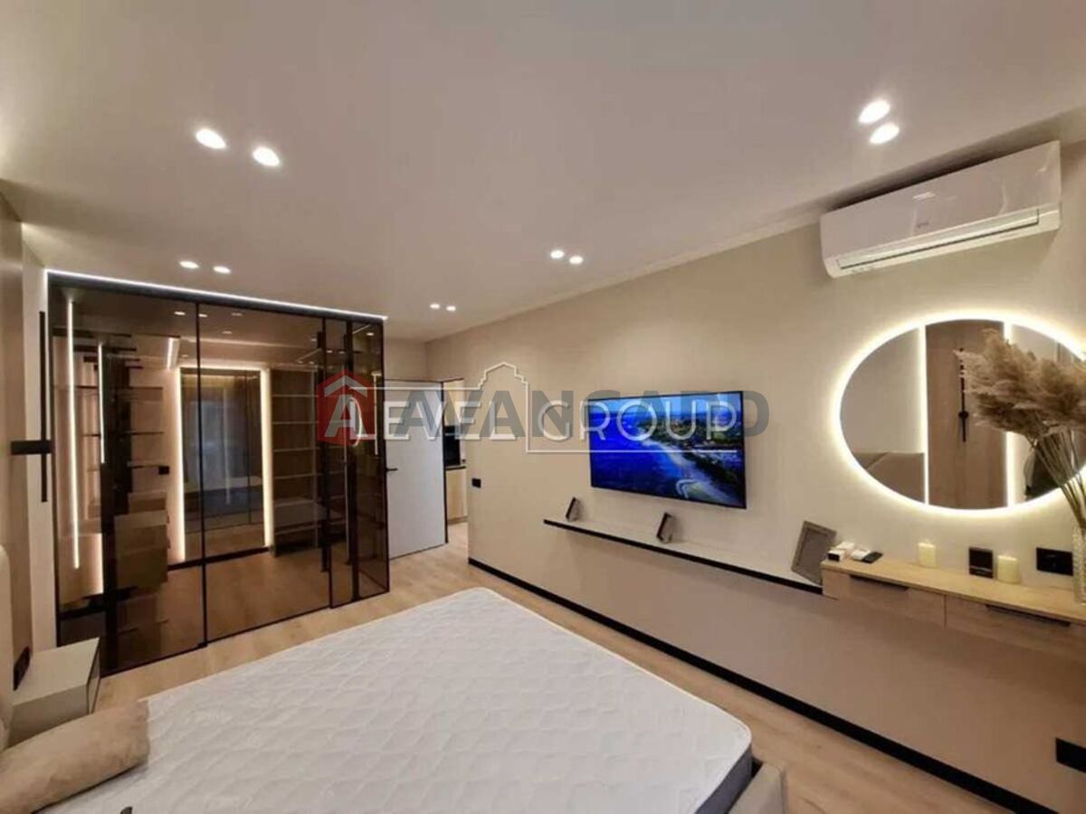 2 ��. ��������, 60/-/15 ��. �., 4/21 ������ ���� 6