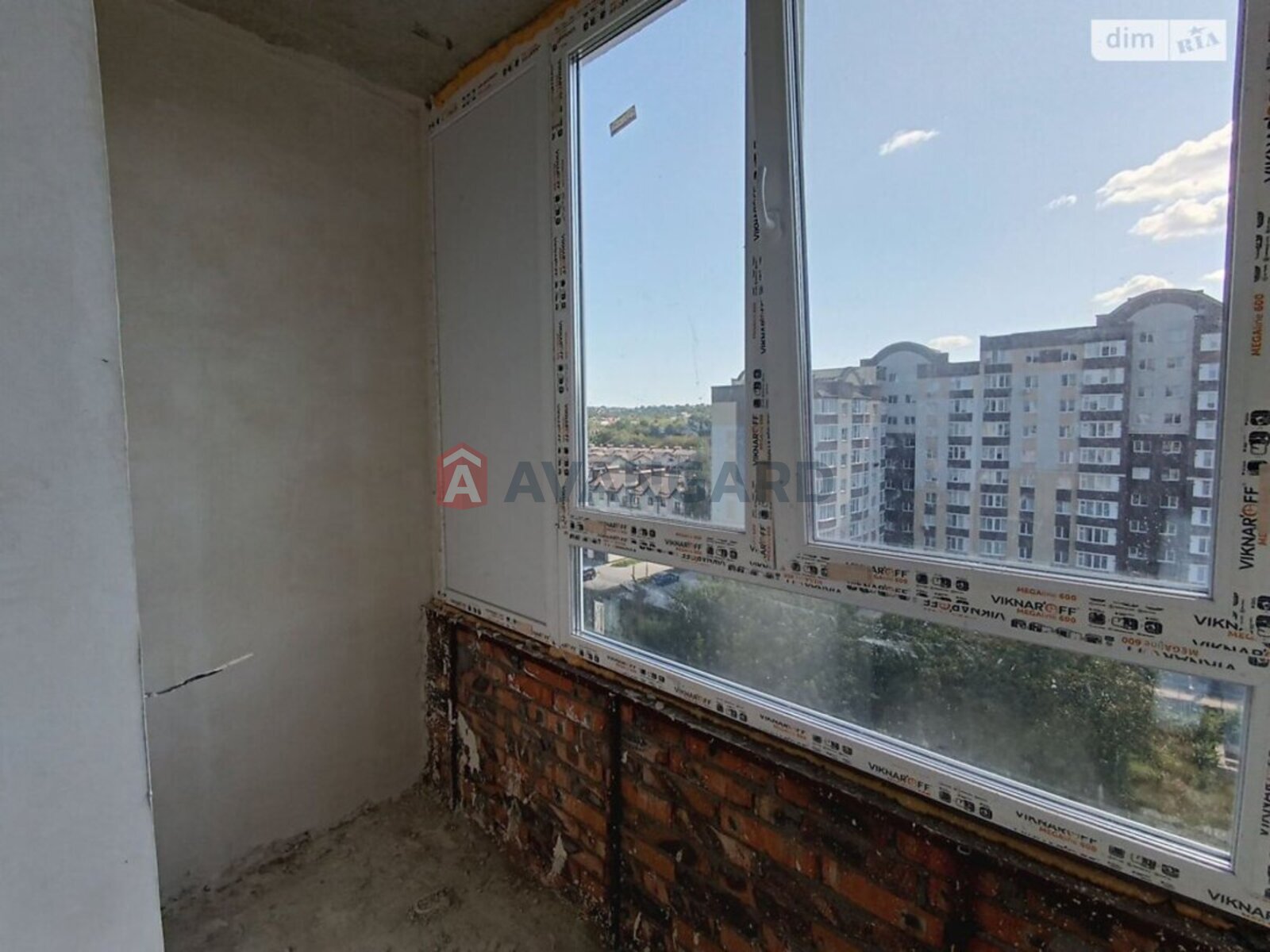 2 ��. ��������, 57/30/12 ��. �., 5/5 ������ ���� 10