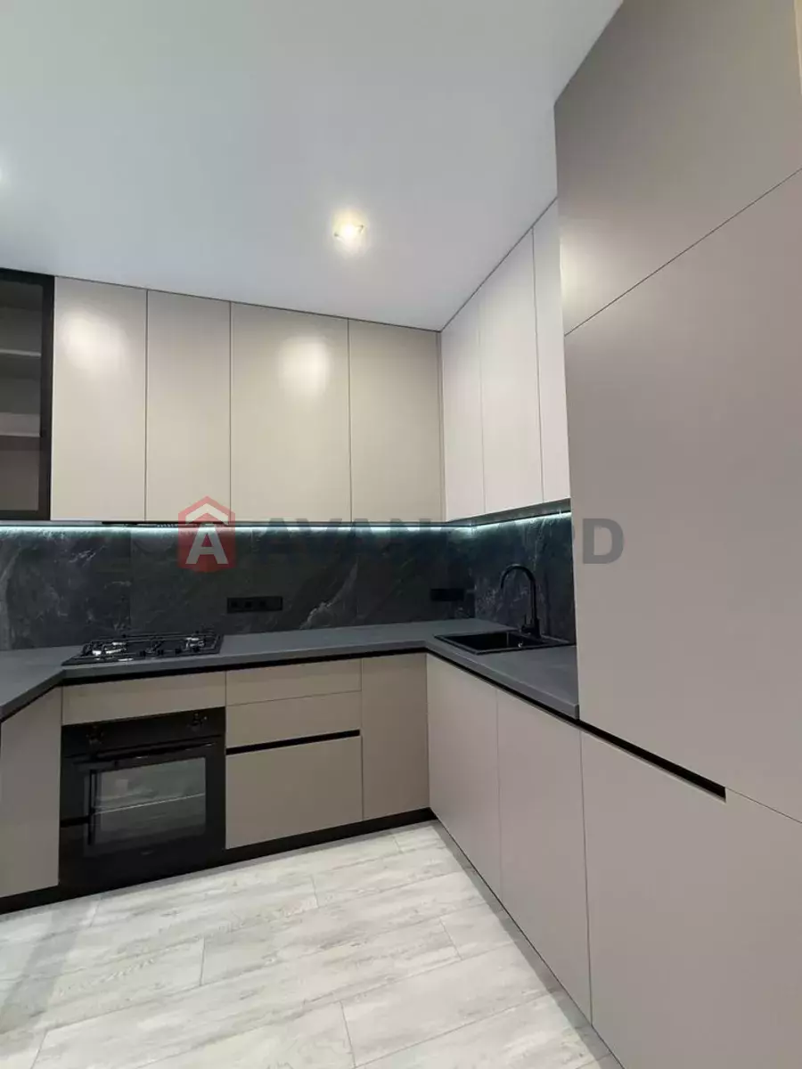 2 ����. ��������, 46/-/20 ��. �., 7/10 ���� ���� 5