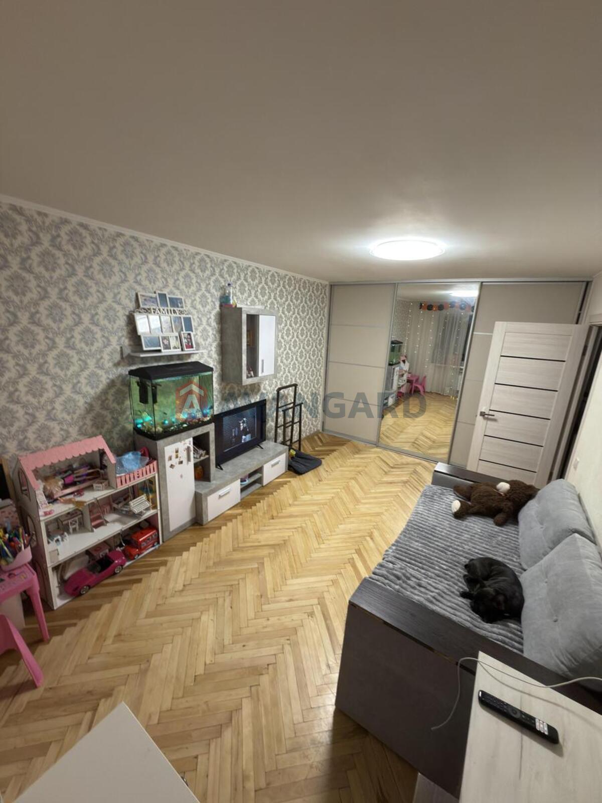 1 . , 33/18/7 . ., 2/5   4