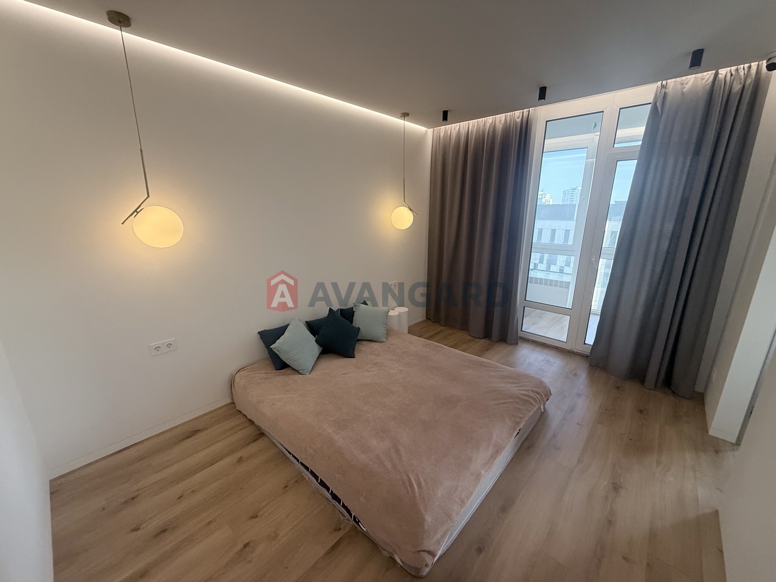 2 ��. ��������, 49/-/21 ��. �., 18/26 ������ ���� 13