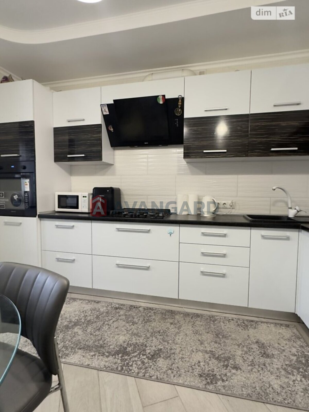 4 ��. ��������, 147/70/14 ��. �., 9/9 ������ ���� 9