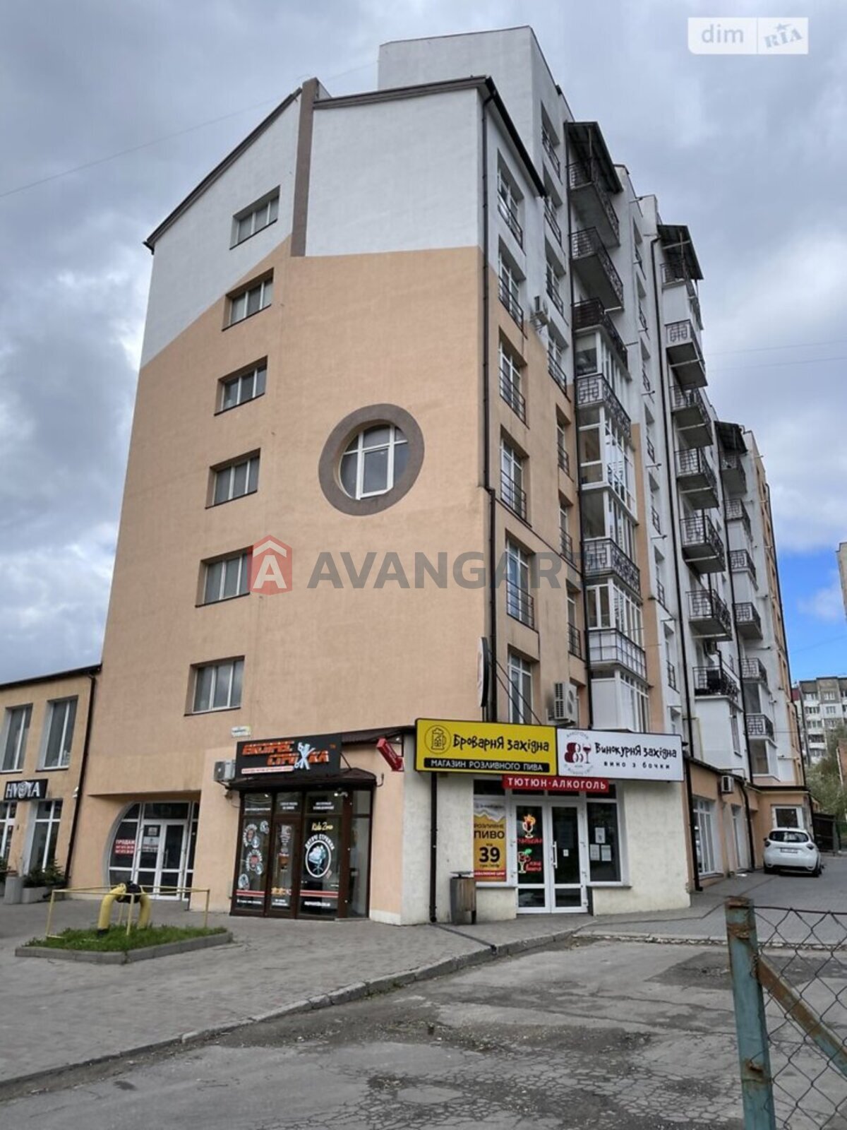 1 ��. ��������, 42/20/13 ��. �., 9/9 ������ ���� 16