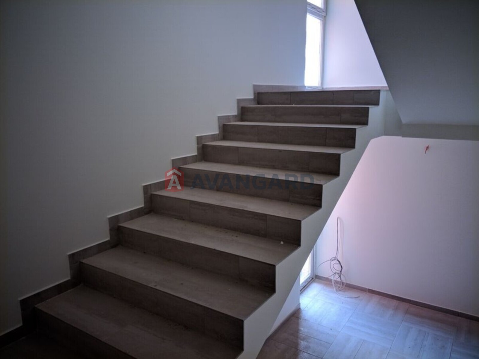 1 . , 43/-/17 . ., 5/5   10