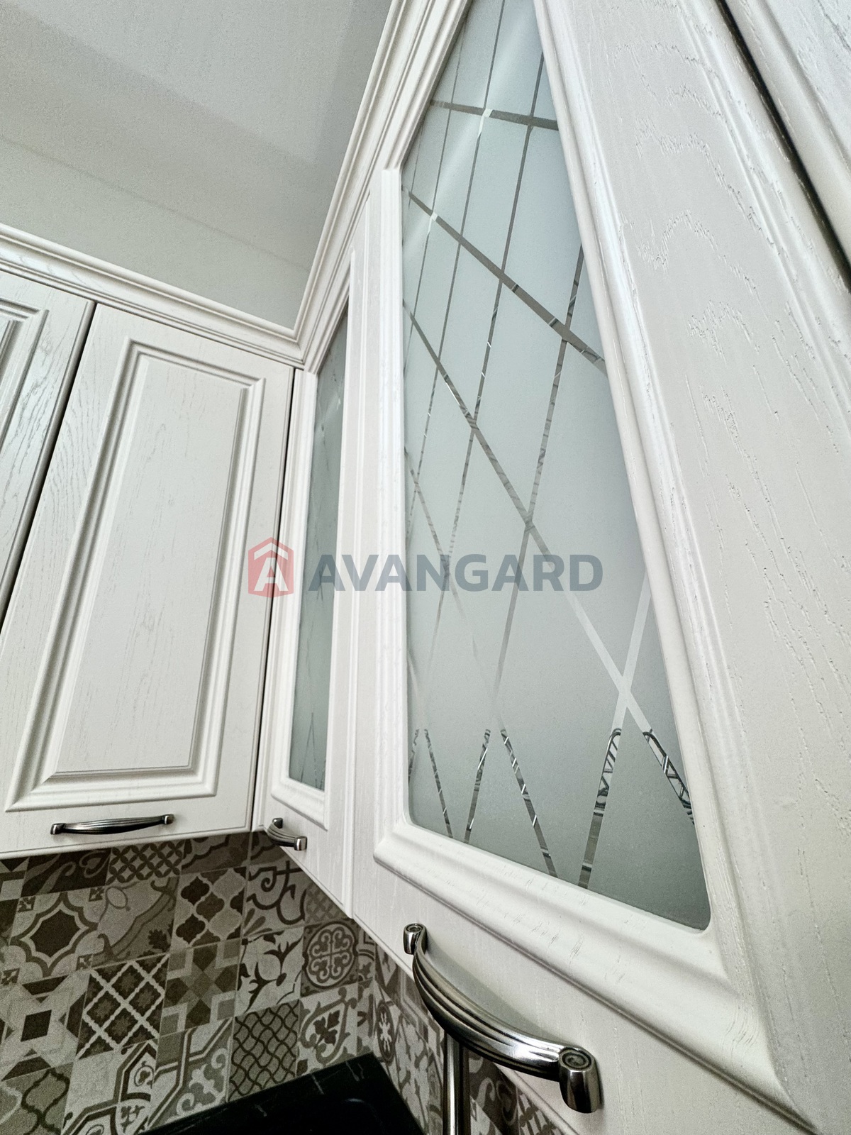 2 ����. ��������, 81/44/35 ��. �., 4/10 ���� ���� 11